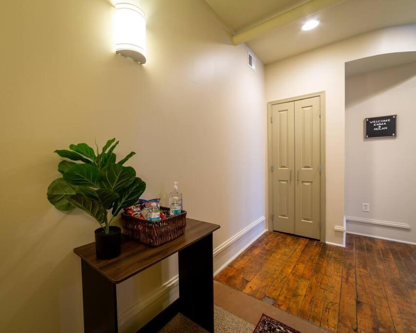 Ferienwohnung King Bed W/ Panoramic Views Of Dt! Rochester Exterior foto